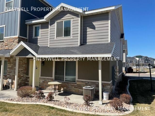 Townhouse for rent at 284 N 725 E, Vineyard, UT 84059
