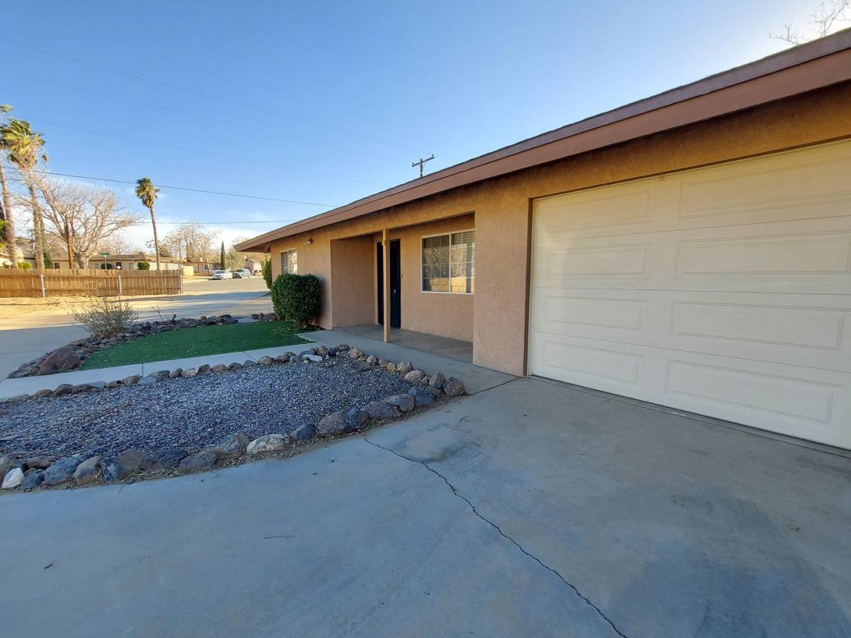 Apartment for rent at 56164 Papago Trail, Yucca Valley, CA 92284