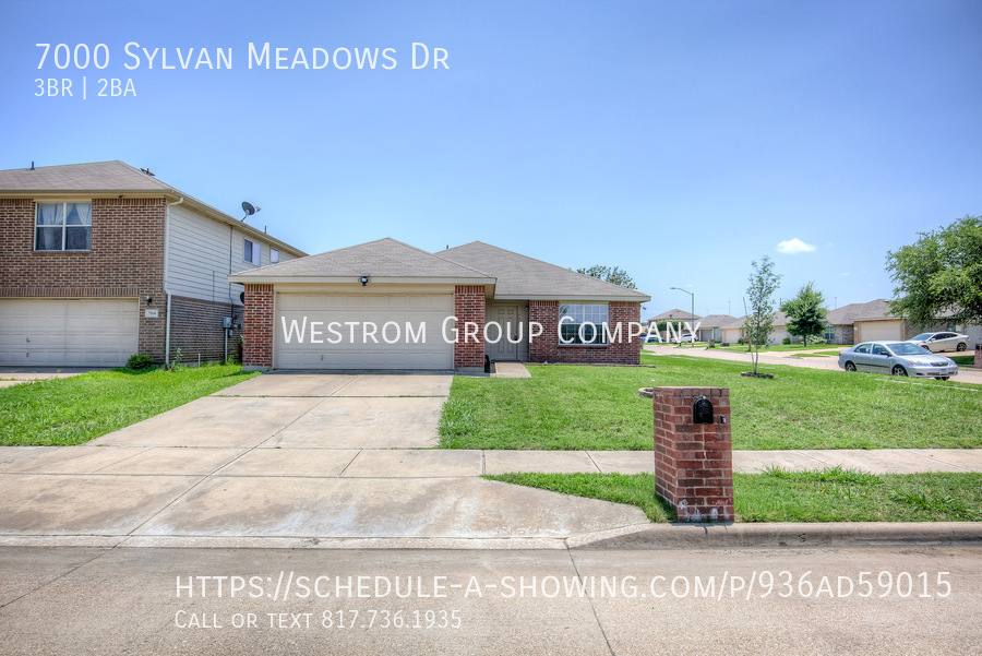 House for rent at 7000 Sylvan Meadows Dr, Fort Worth, TX 76120