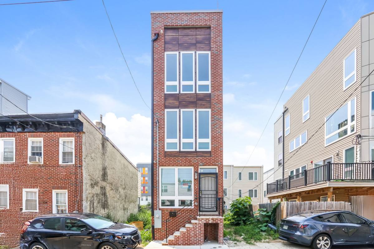 House for rent at 1948 N Darien St, Philadelphia, PA 19122