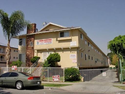 Apartment for rent at 3615 W 104th St, Inglewood, CA 90303