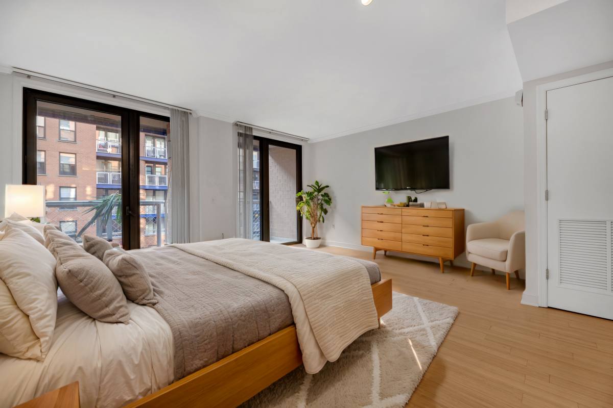 Apartment for rent at 616 E St NW #707, Washington, DC 20004