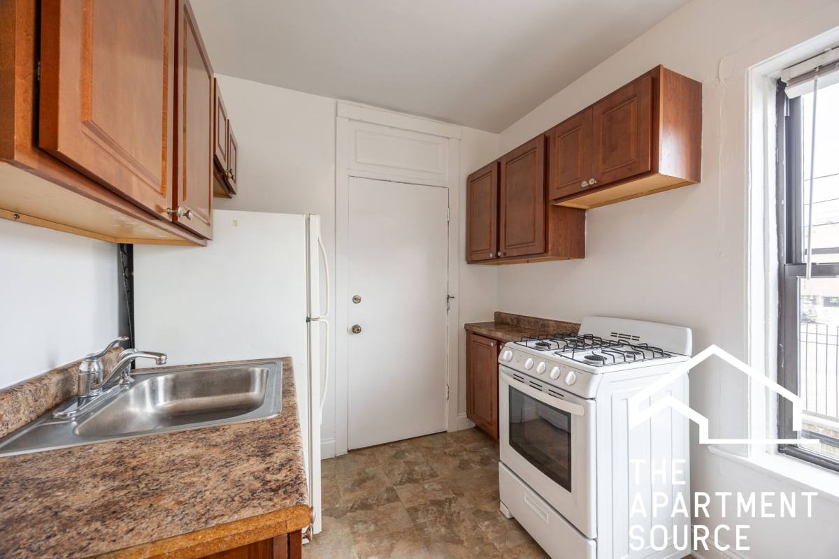 Apartment for rent at 2651 N Spaulding Ave #1E, Chicago, IL 60647