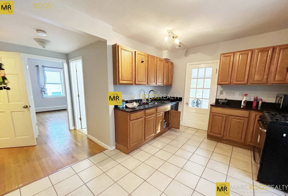 House for rent at 40 Plymouth St #2, Cambridge, MA 02141