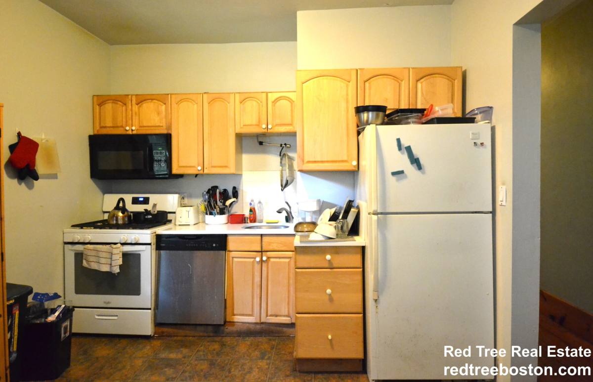 Apartment for rent at 12 Bennett St #1, Brighton, MA 02135