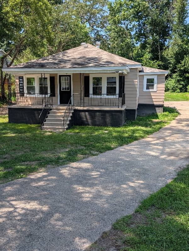 House for rent at 221 E Maine Ave, Bessemer City, NC 28016
