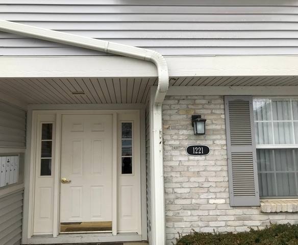 Condo for rent at 1221 Ballantrae Place #C, Mundelein, IL 60060