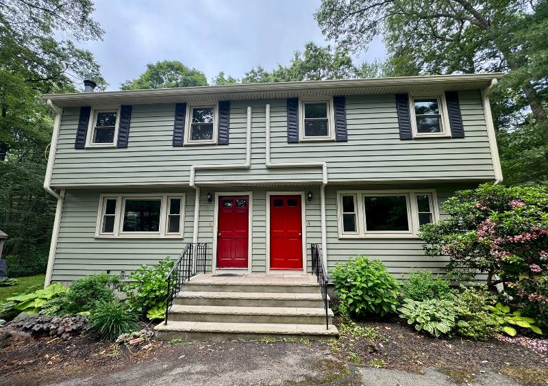 Townhouse for rent at 4 Link St, Foxboro, MA 02035