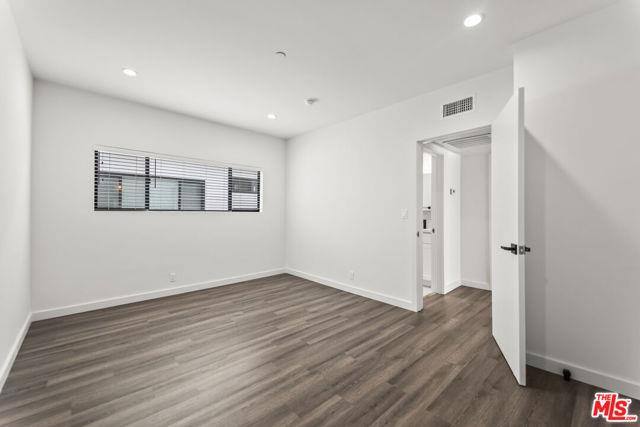 Apartment for rent at 1254 9th St #C, Santa Monica, CA 90401