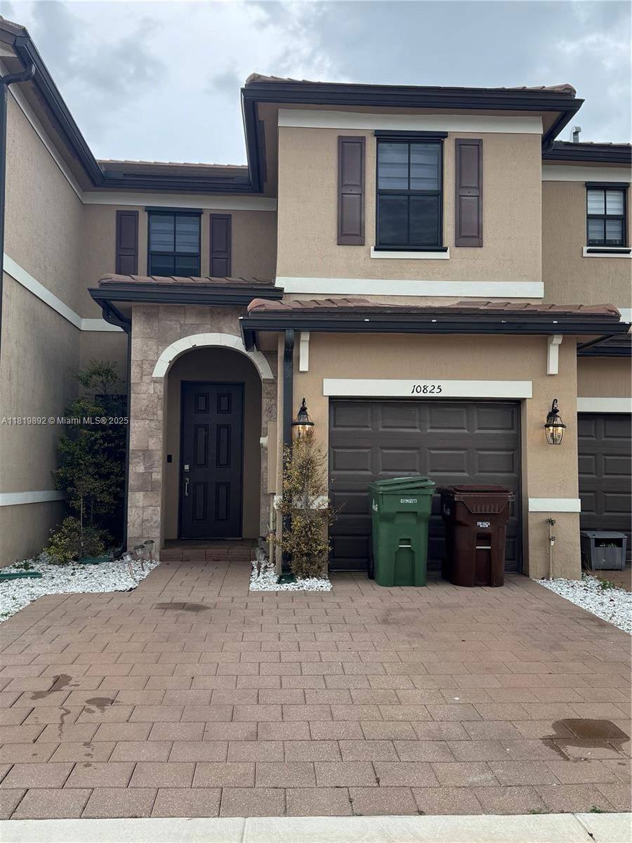 Townhouse for rent at 10825 W 33rd Way, Hialeah, FL 33018