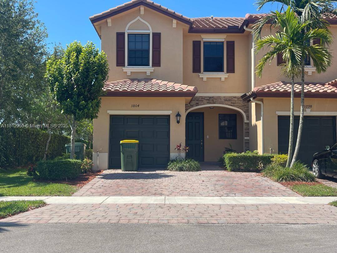 Townhouse for rent at 3804 SE 3rd St, Homestead, FL 33033