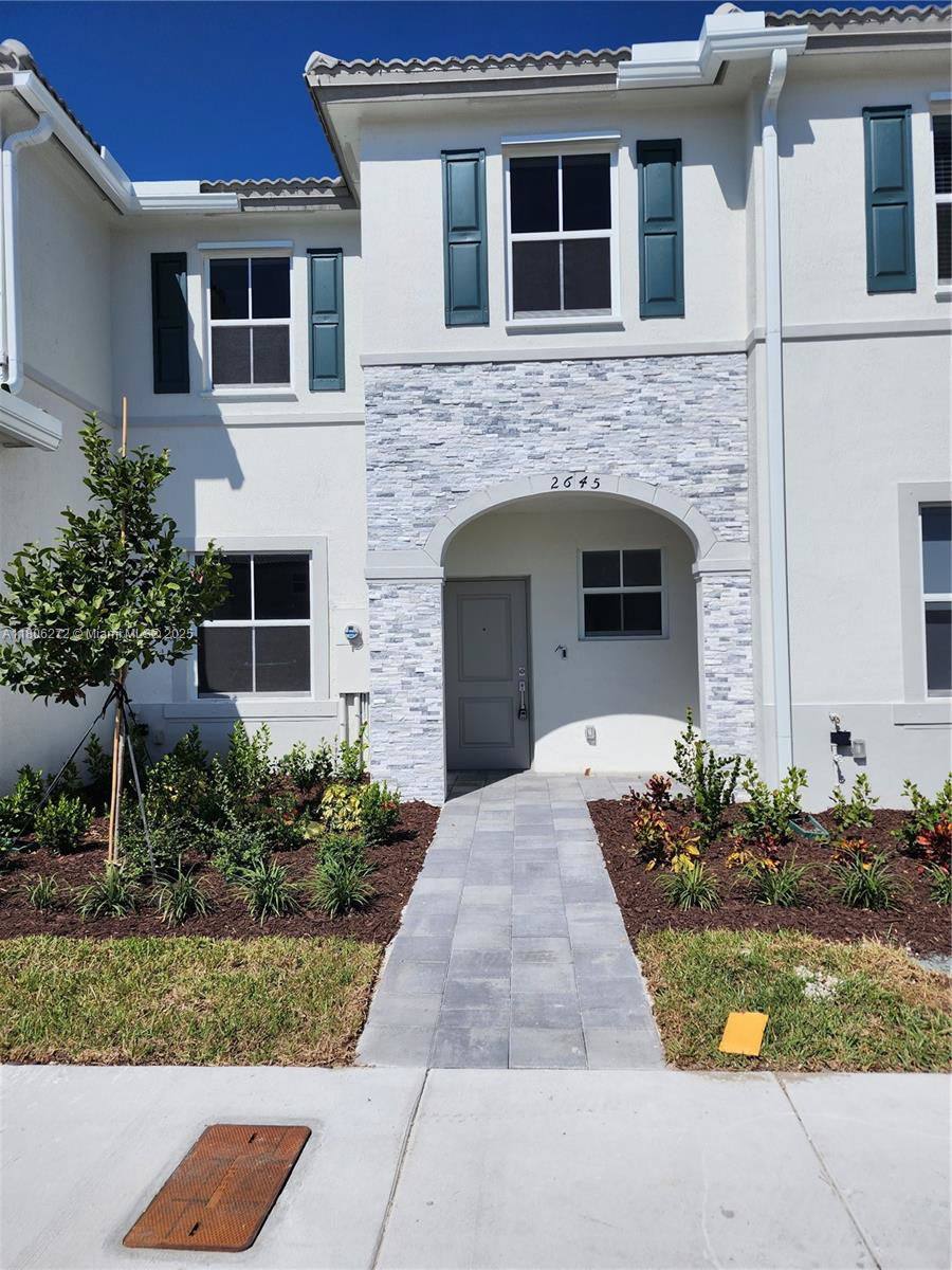 Townhouse for rent at 2645 SE 17th St, Homestead, FL 33035