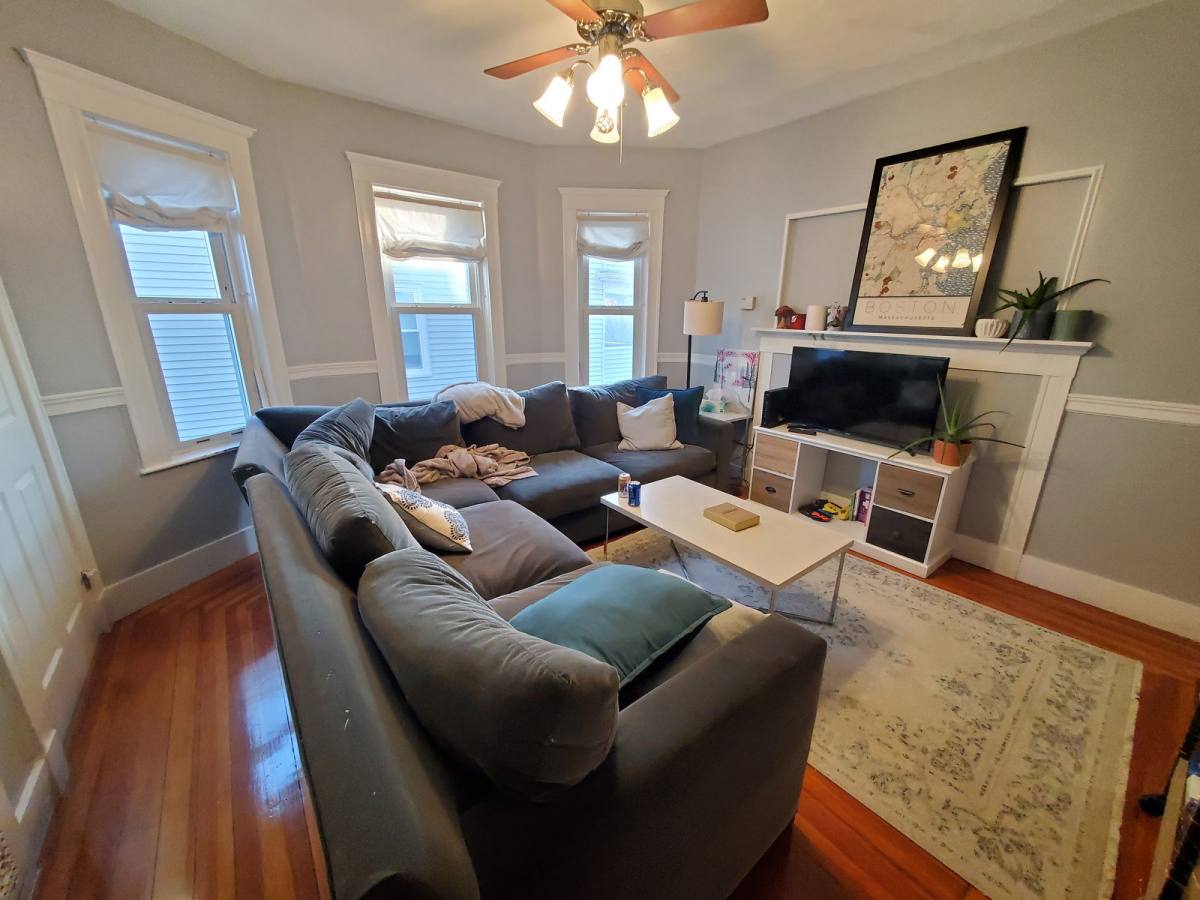 House for rent at 121 Lowell St #U2, Somerville, MA 02143