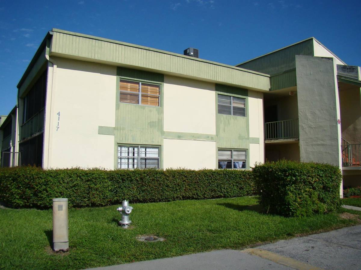 Condo for rent at 4117 NW 88th Ave #103, Coral Springs, FL 33065
