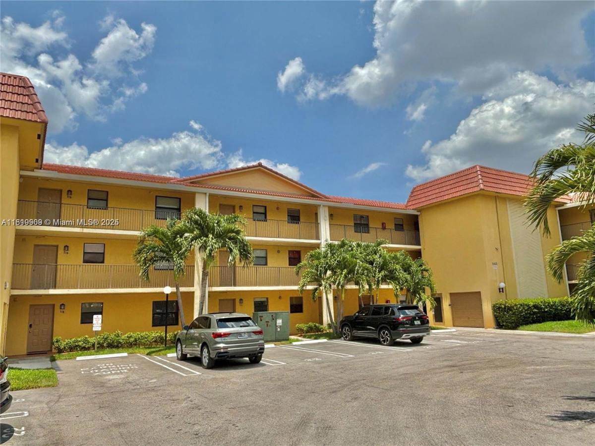 Apartment for rent at 11453 NW 39th Court #113-2, Coral Springs, FL 33065
