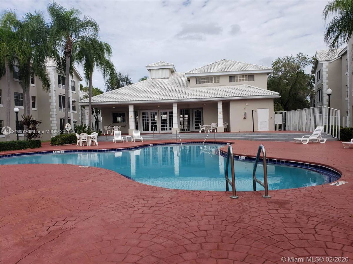 Apartment for rent at 2831 N Oakland Forest Dr #104, Fort Lauderdale, FL 33309