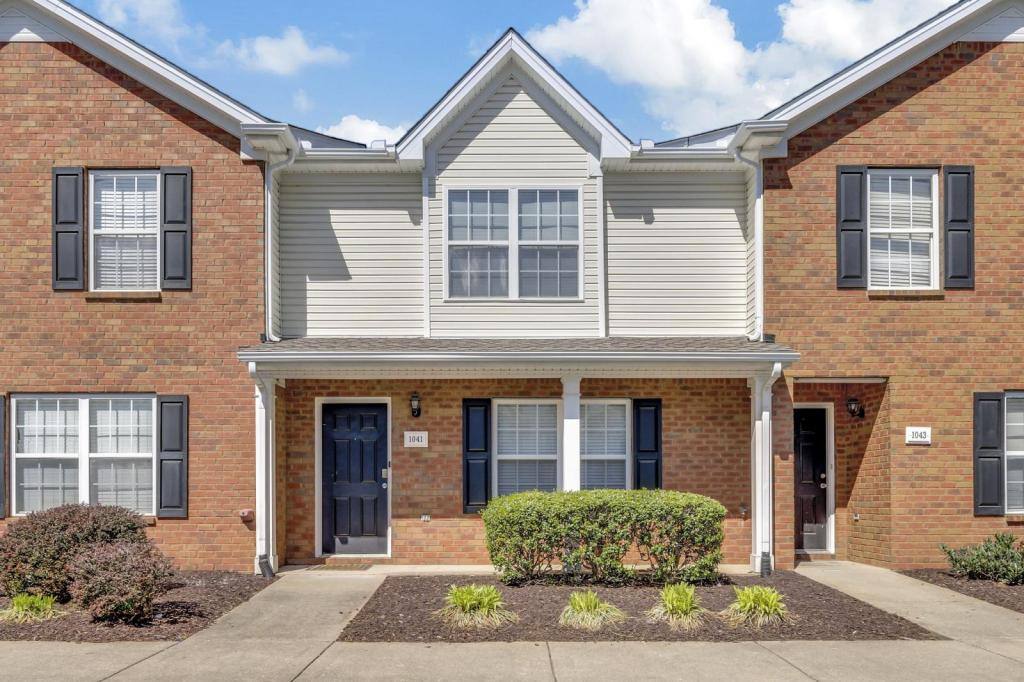 Townhouse for rent at 1041 Wolves Den Place, Murfreesboro, TN 37128
