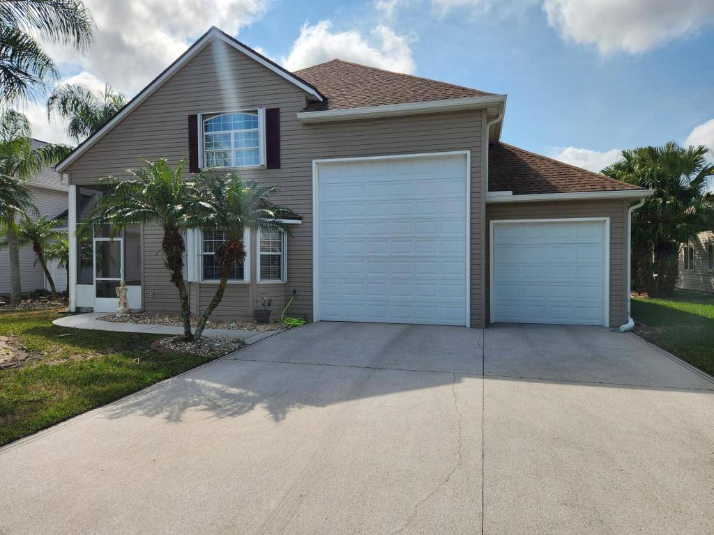 House for rent at 936 Grande Haven Dr, Titusville, FL 32780