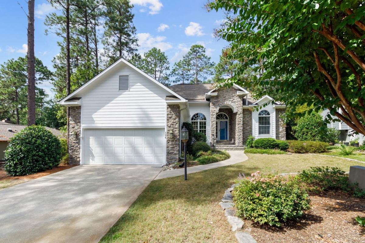 House for rent at 126 Triple Crown Circle #126, Southern Pines, NC 28387