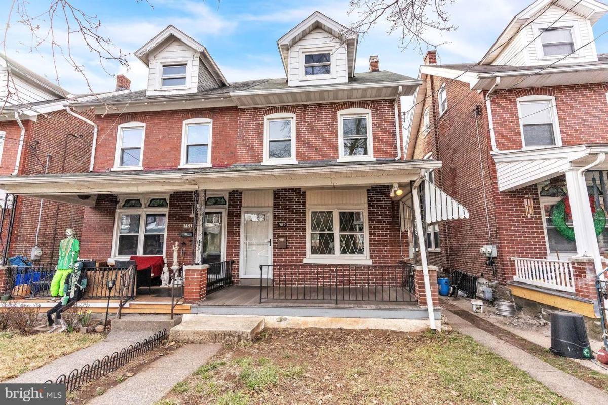 House for rent at 383 Spruce St, Pottstown, PA 19464
