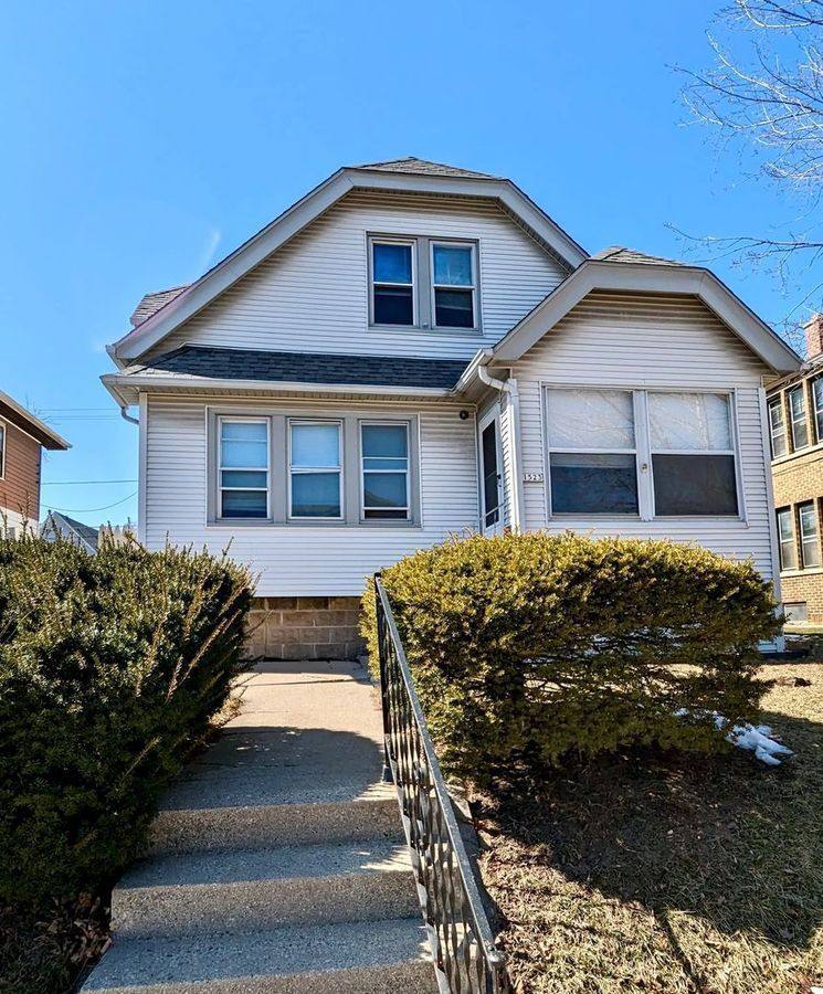 Townhouse for rent at 1523 S 70th St, Milwaukee, WI 53214