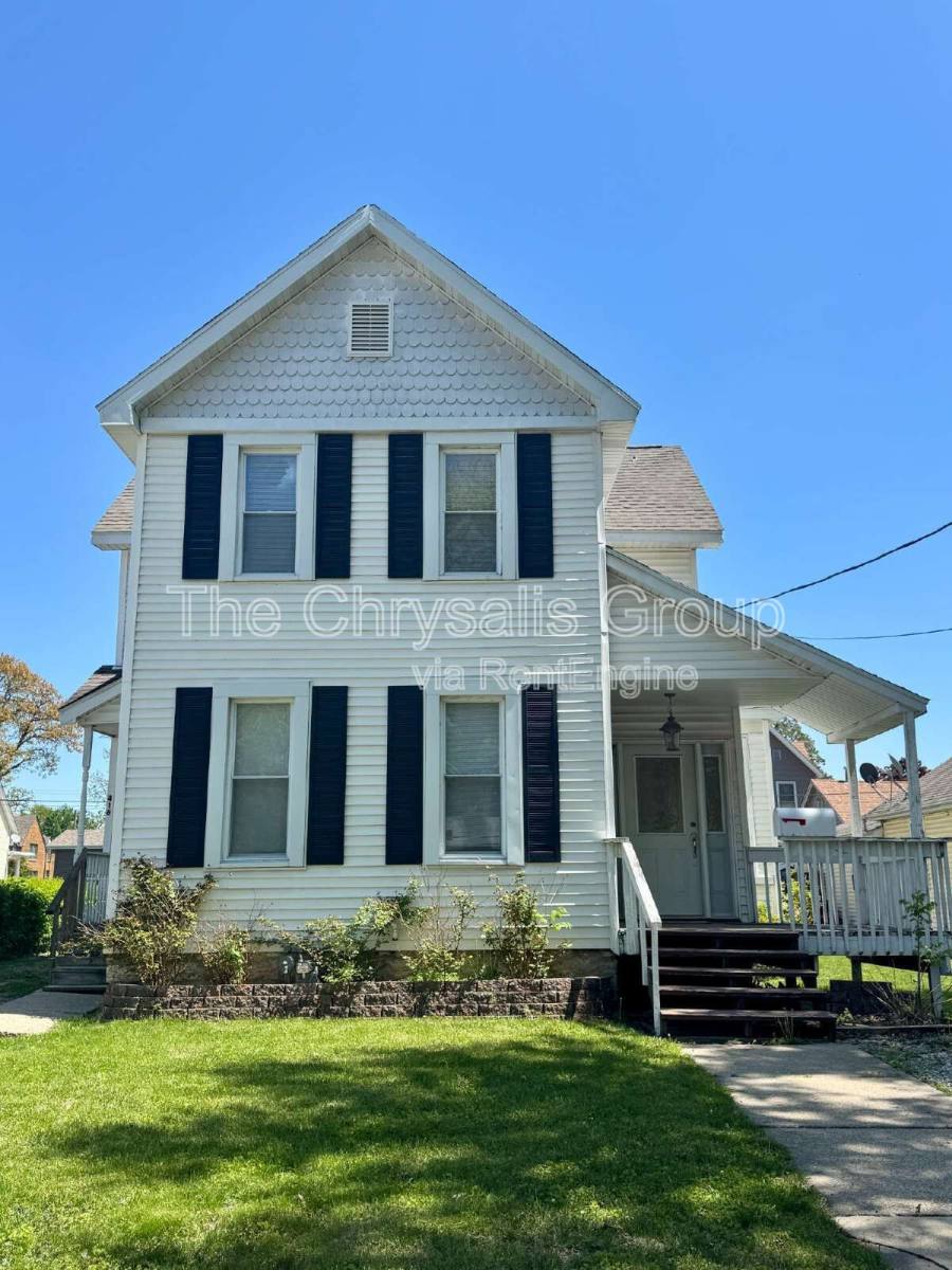 Townhouse for rent at 416 Adams St, Ottawa, IL 61350