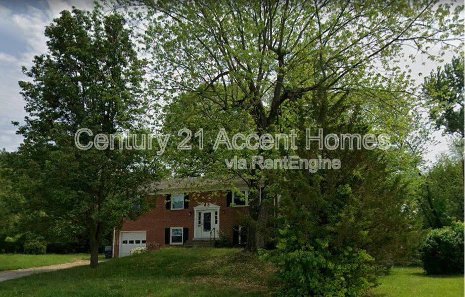 House for rent at 3903 Hillview Court, Alexandria, VA 22310