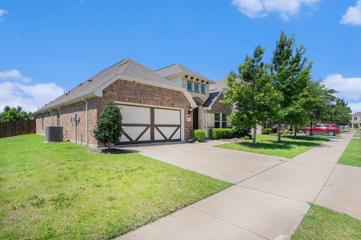 House for rent at 430 Rockaway Dr, Midlothian, TX 76065