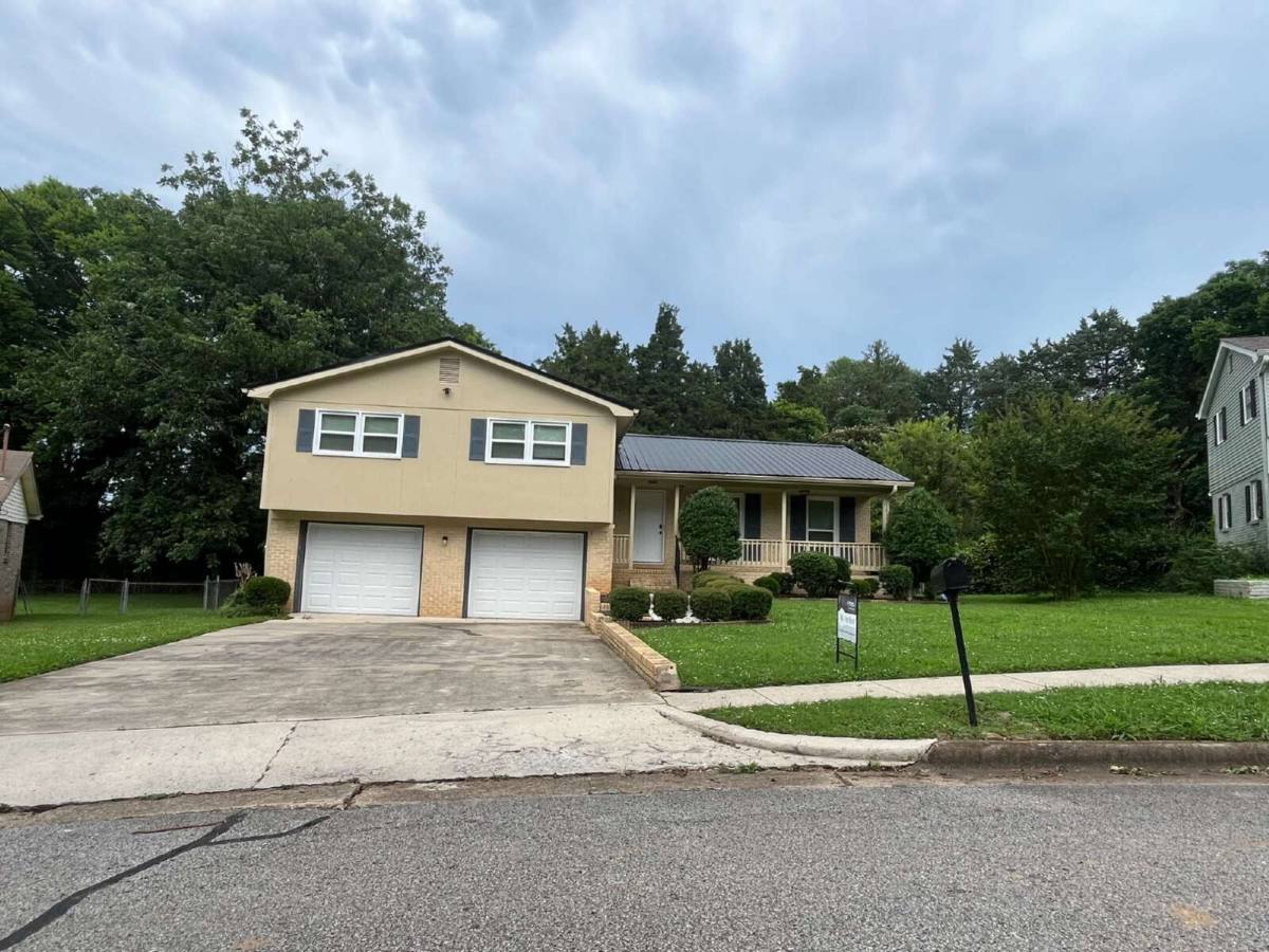 House for rent at 6208 NW Cedar Point Dr, Huntsville, AL 35810