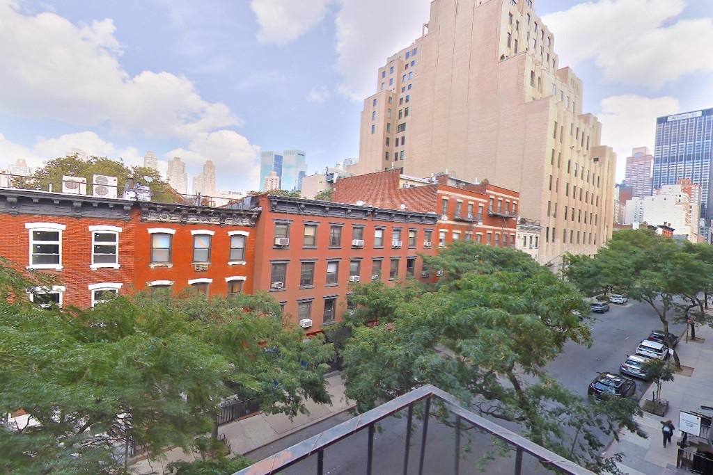 Apartment for rent at 290 W 12th St #6, New York, NY 10014