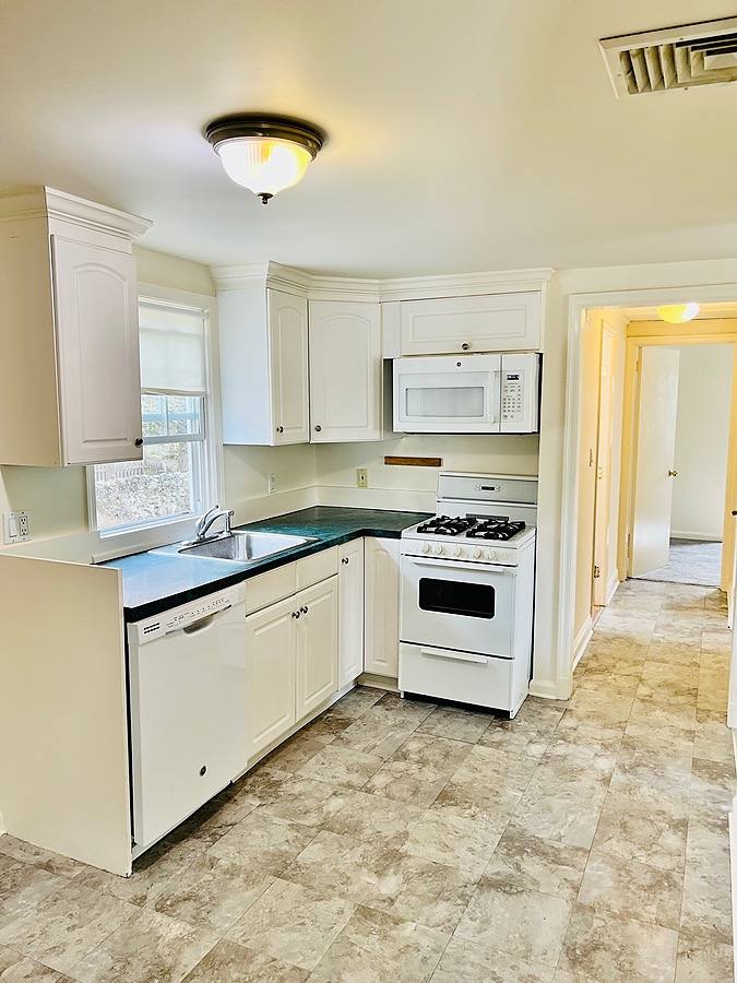 Apartment for rent at 6 Kensico Knoll Rd, White Plains, NY 10603