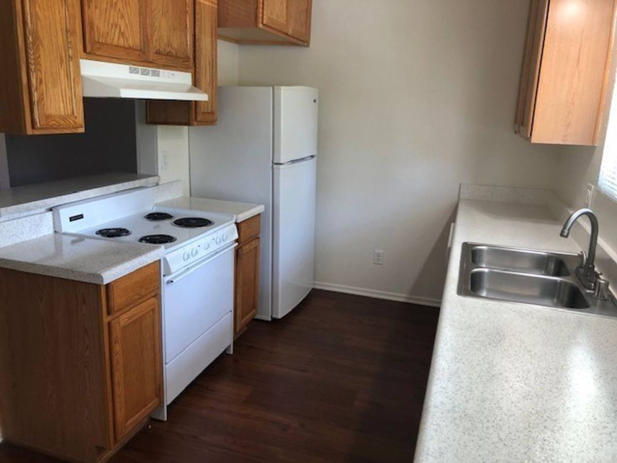 Apartment for rent at 23251 Los Alisos Blvd, Lake Forest, CA 92630