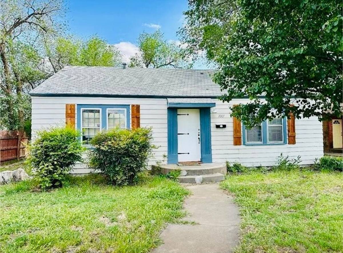 House for rent at 2007 27th St, Lubbock, TX 79411
