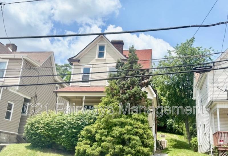Apartment for rent at 1222 Broadway Ave #2, East McKeesport, PA 15035