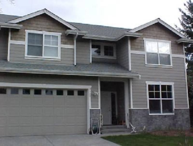 House for rent at 2117 NE 24th St, Renton, WA 98056