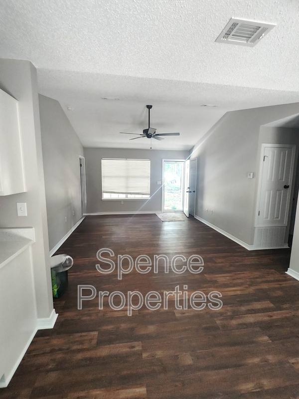 House for rent at 138 Jeff Dr, Crestview, FL 32536