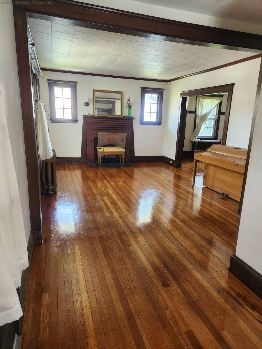 Apartment for rent at 133 Willow, Quincy, MA 02170