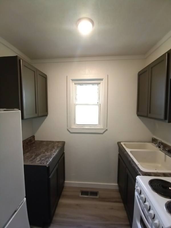 Apartment for rent at 212 Morning Dr #5, Harriman, TN 37748