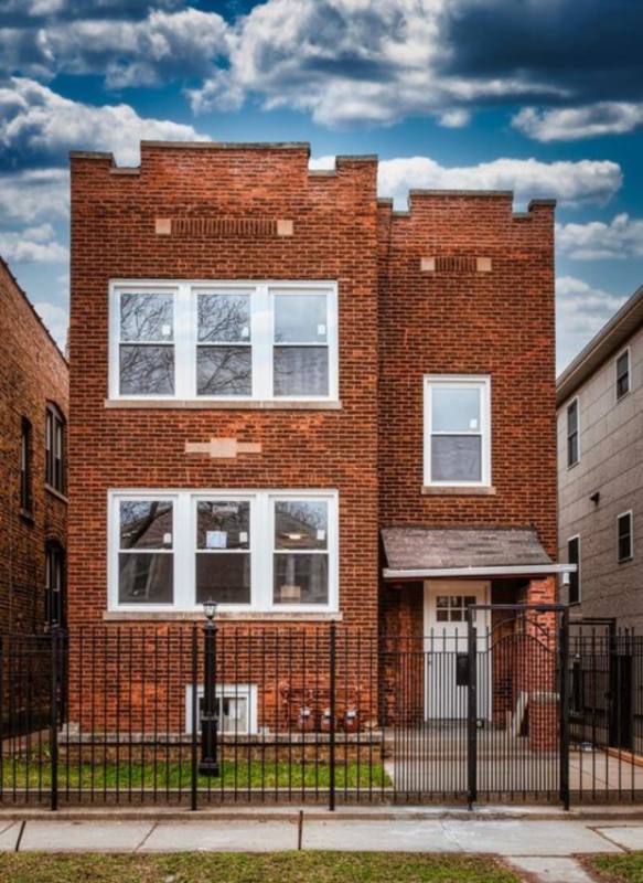 Apartment for rent at 7240 S Cornell Ave #1, Chicago, IL 60649