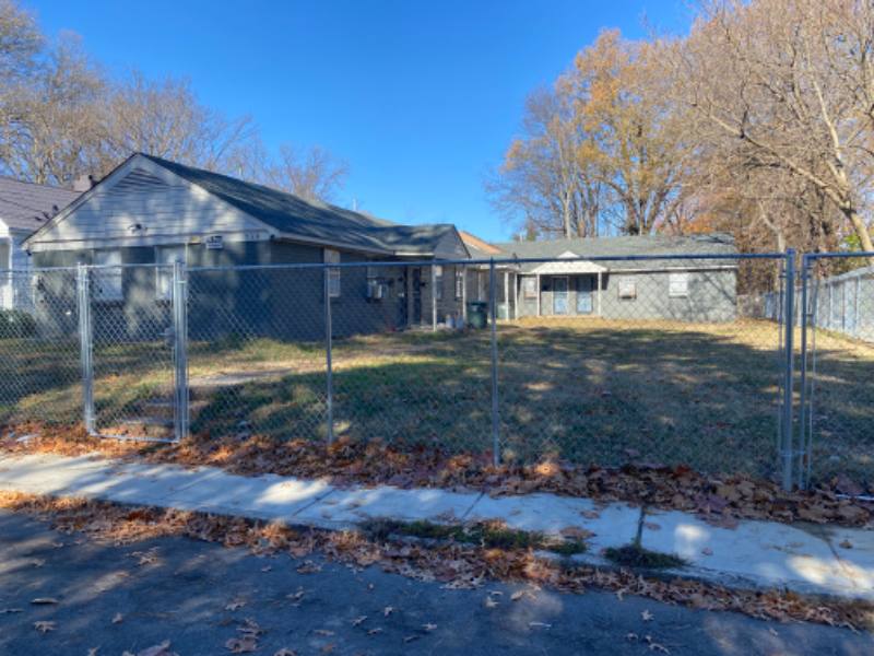 Apartment for rent at 966 Leon Place, Memphis, TN 38107