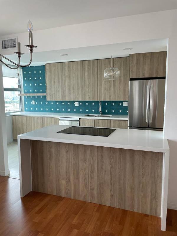 Apartment for rent at 18041 Biscayne Blvd #1704, North Miami Beach, FL 33160