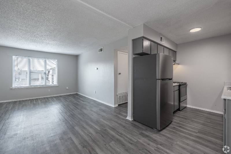 Apartment for rent at 55 N Ranchwood Blvd, Yukon, OK 73099