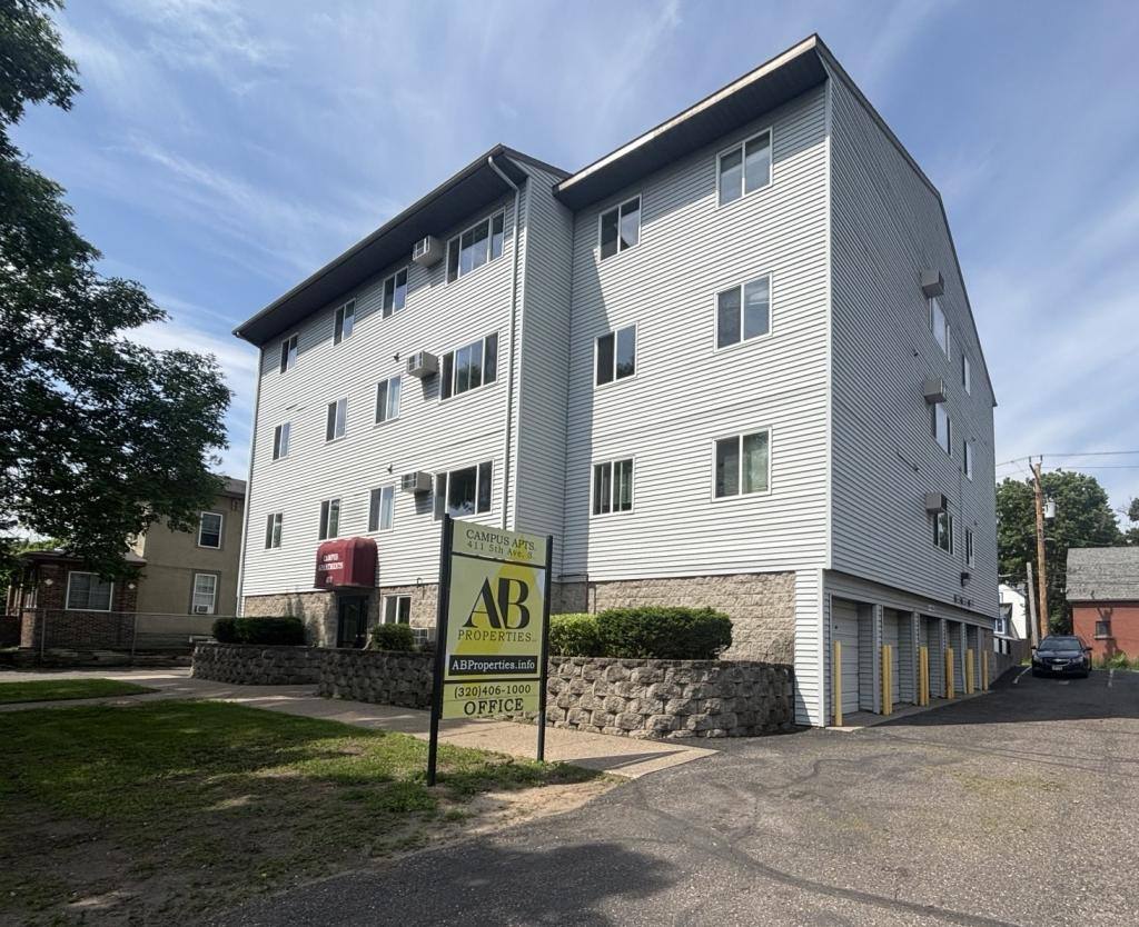 Apartment for rent at 411 5th Ave S, Saint Cloud, MN 56301