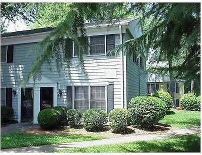 Townhouse for rent at 621 Gunston Court #F, Winston Salem, NC 27106