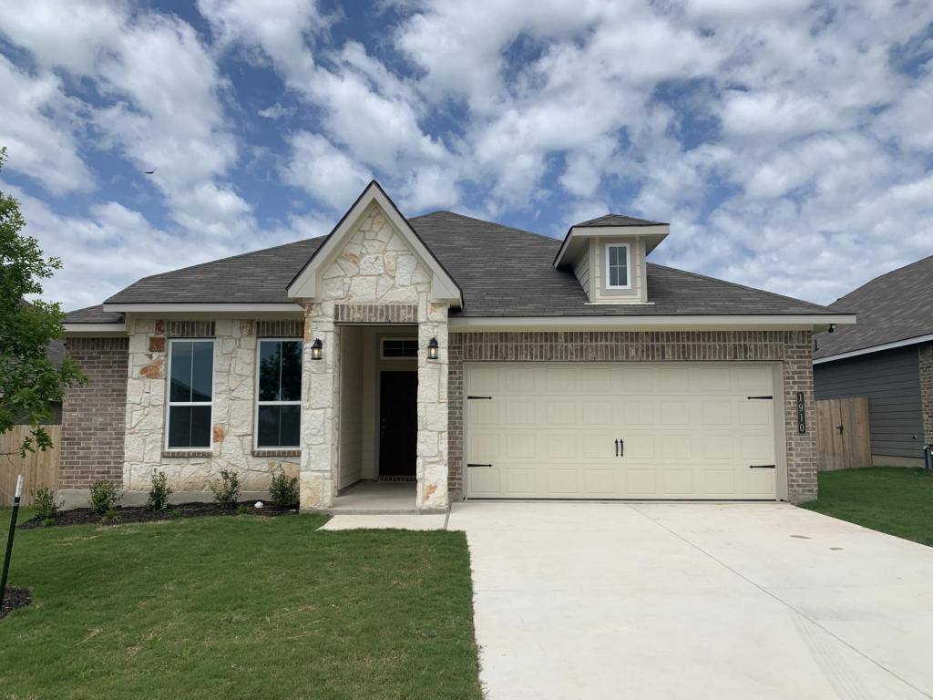 House for rent at 1910 Holleman Dr, Temple, TX 76502