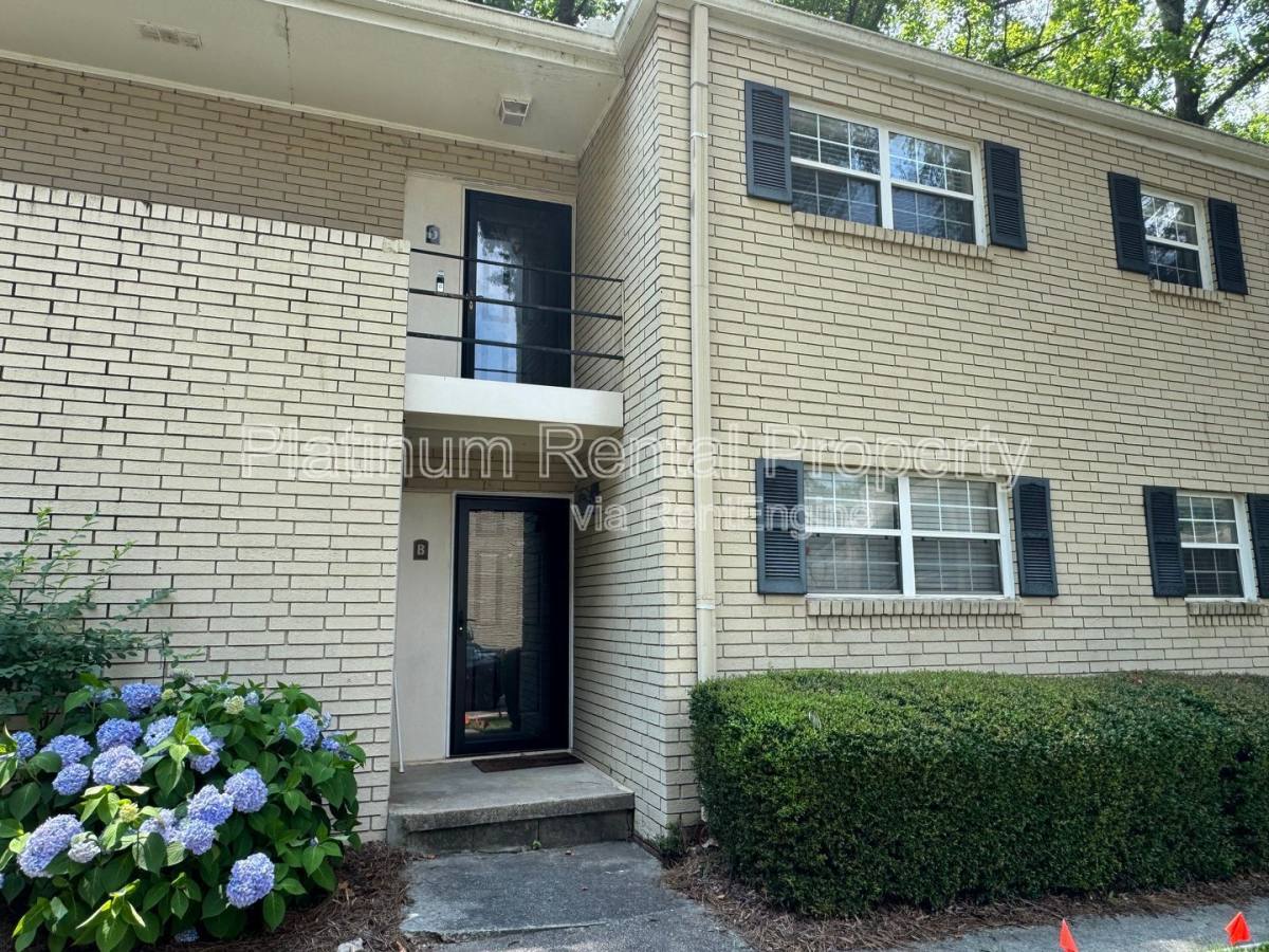 Condo for rent at 311 Peachtree Hills Ave NE #8B, Atlanta, GA 30305