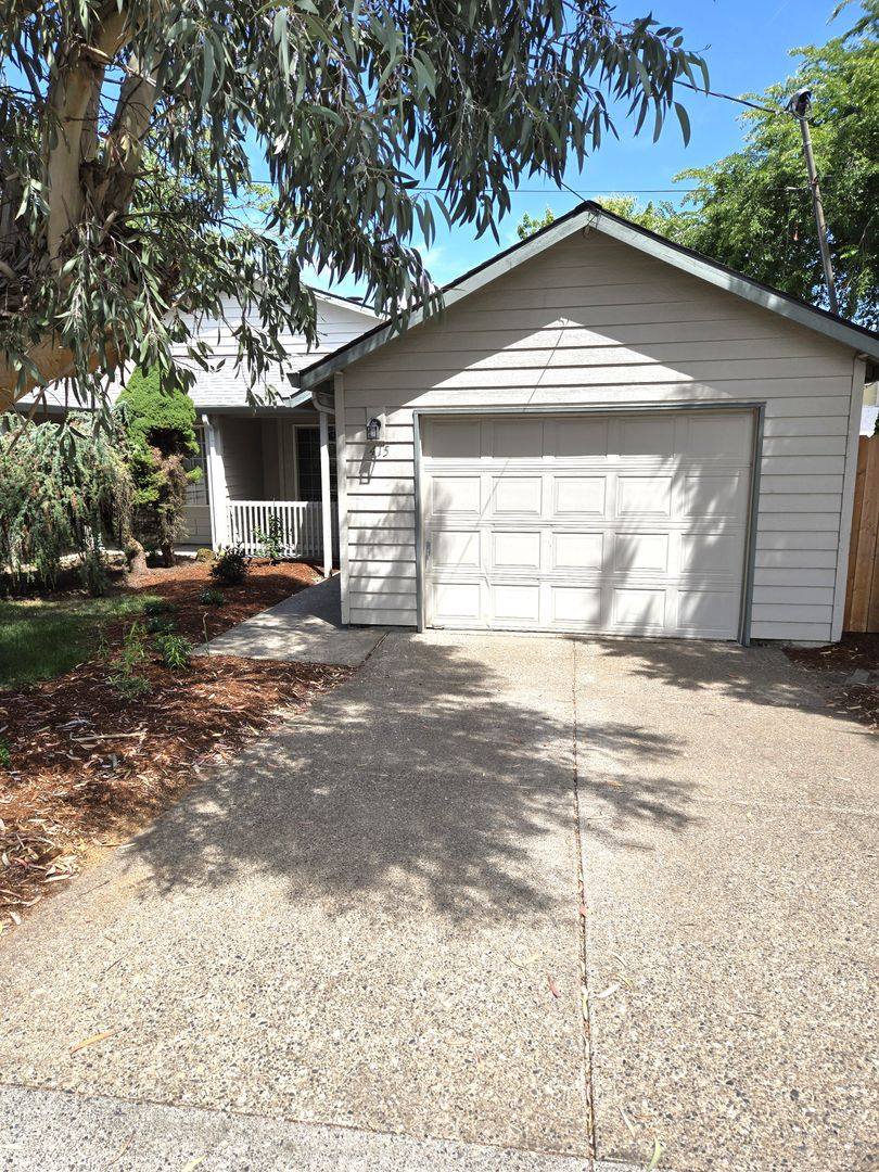 Apartment for rent at 415 Hilda St, Oregon City, OR 97045