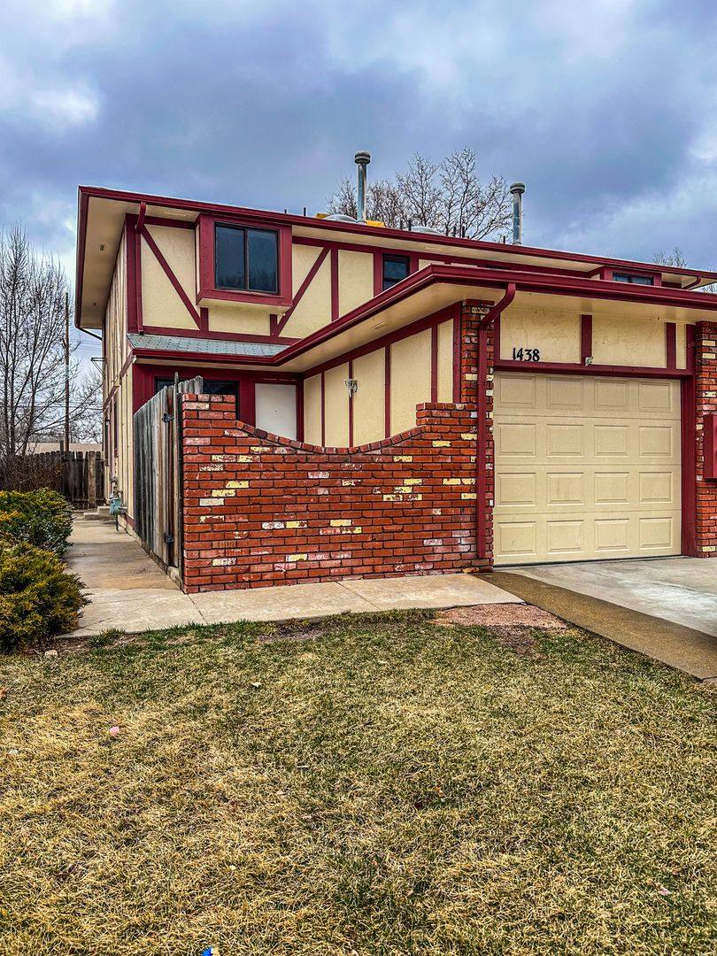 Townhouse for rent at 1438 Centennial Dr, Longmont, CO 80501