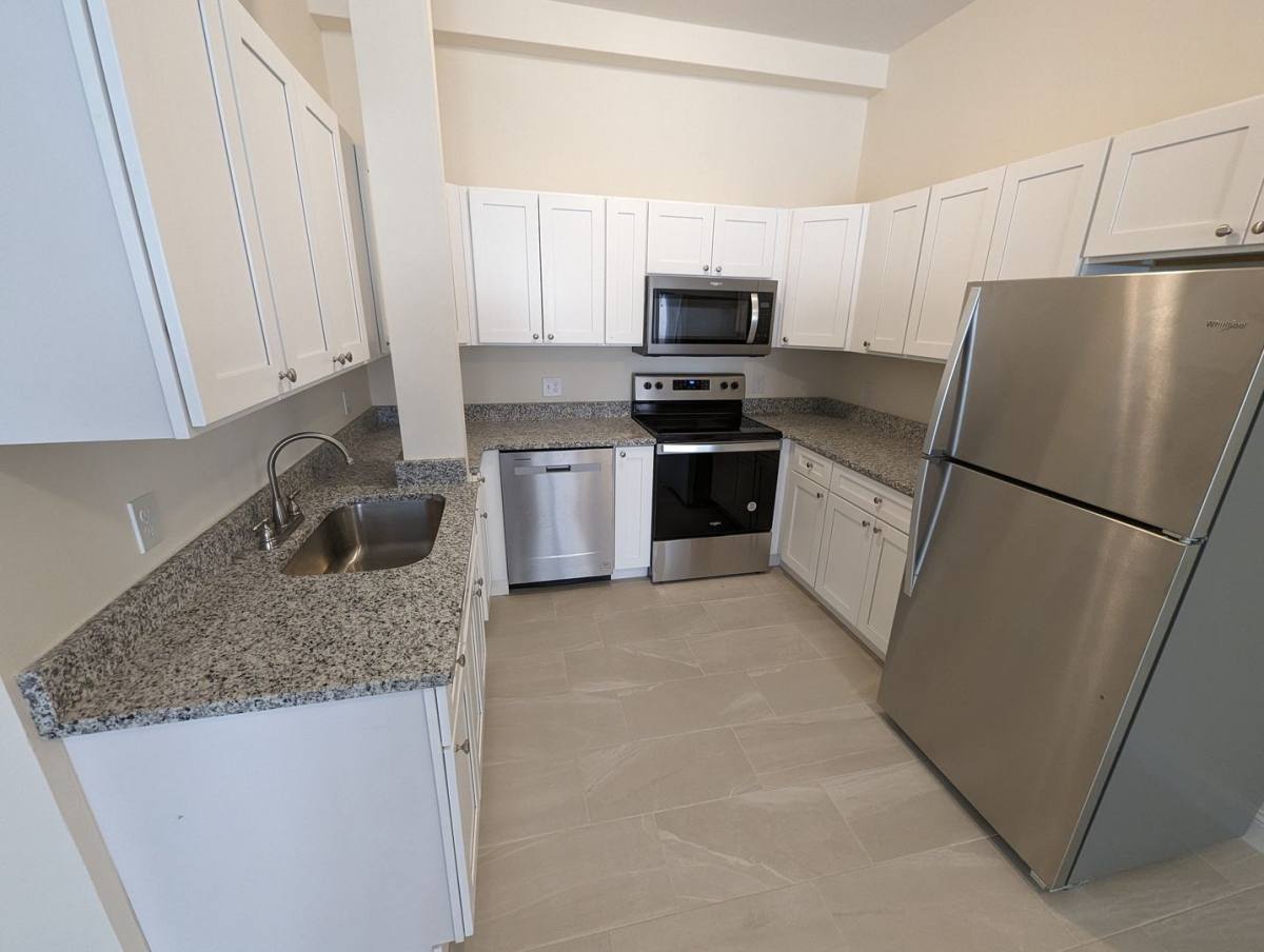 Apartment for rent at 52 Parker St, Gardner, MA 01440