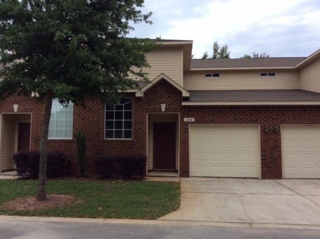 Townhouse for rent at 2200 Hadleigh Hills Court, Navarre, FL 32566